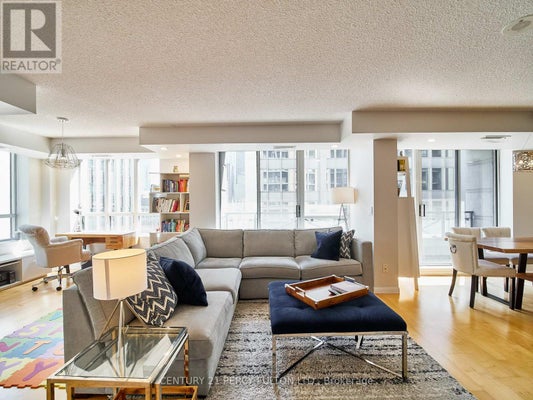 809 - 140 Simcoe St, Toronto (Waterfront Communities), ON 5