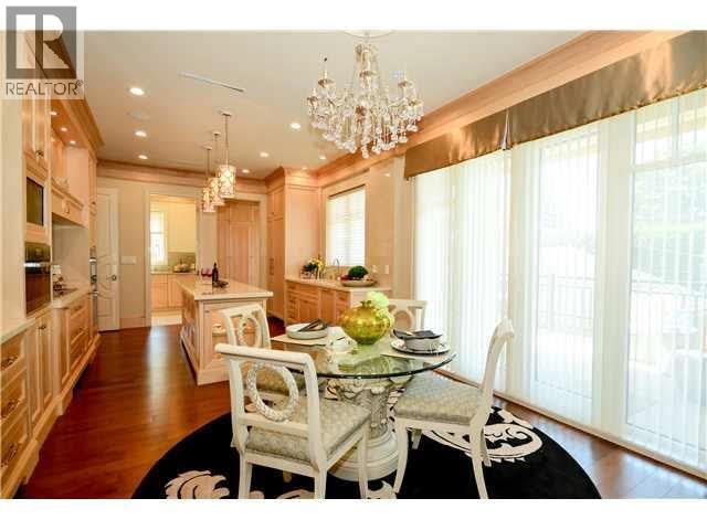 4239 PINE CRESCENT