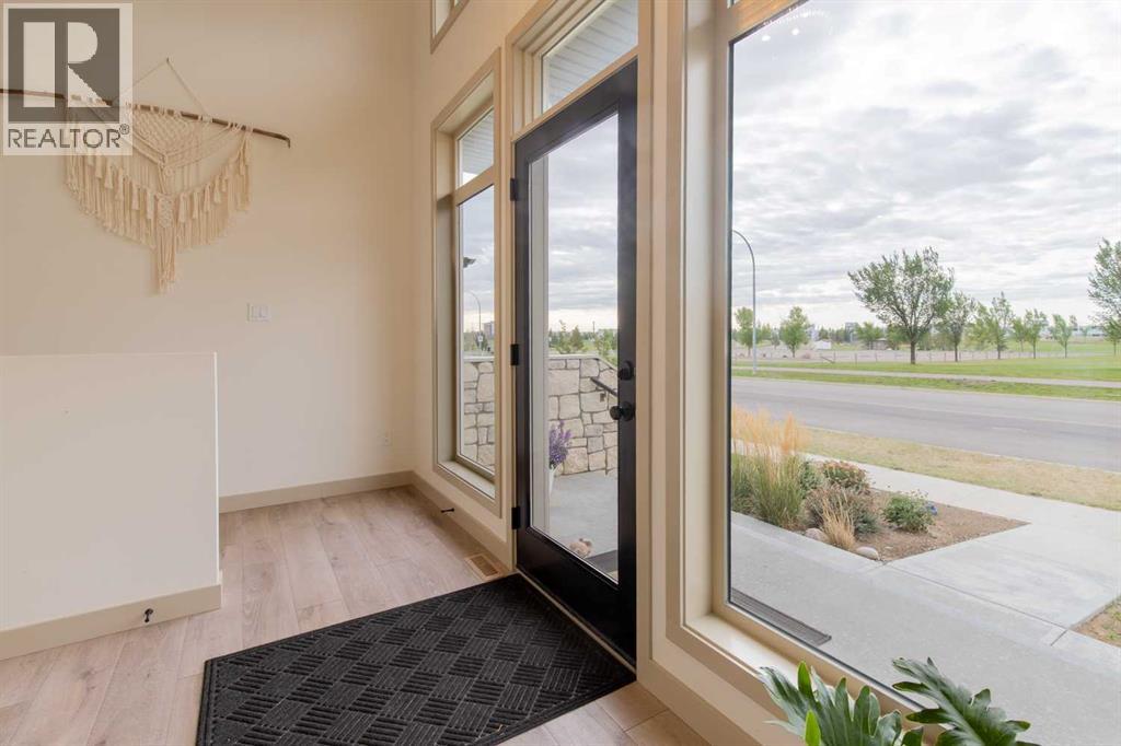 403 Caledonia Boulevard W