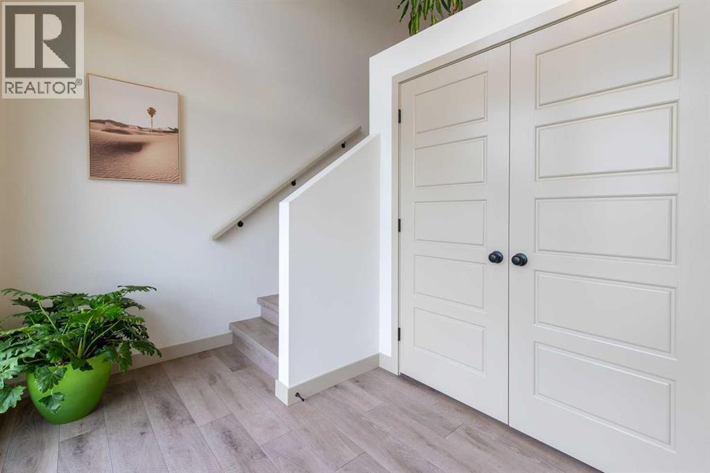 403 Caledonia Boulevard W