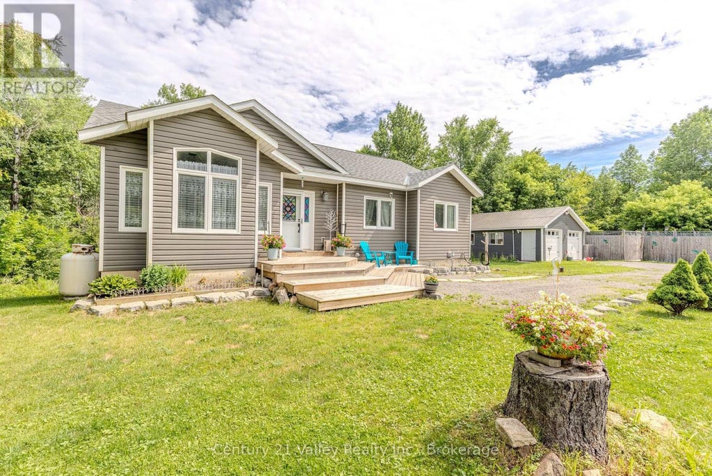 6196 132 HIGHWAY, BONNECHERE VALLEY, ON K0J 1N0 - Image 3170552020.jpeg?d=l
