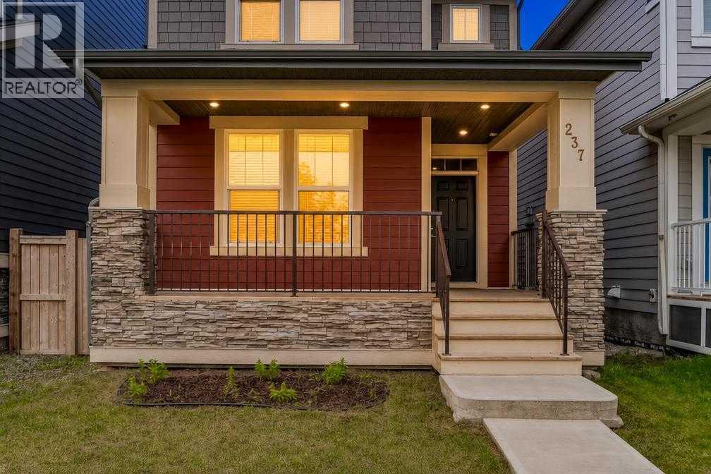 237 Masters Road SE