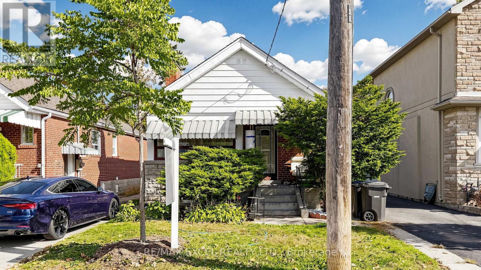 11 HUTTON AVENUE