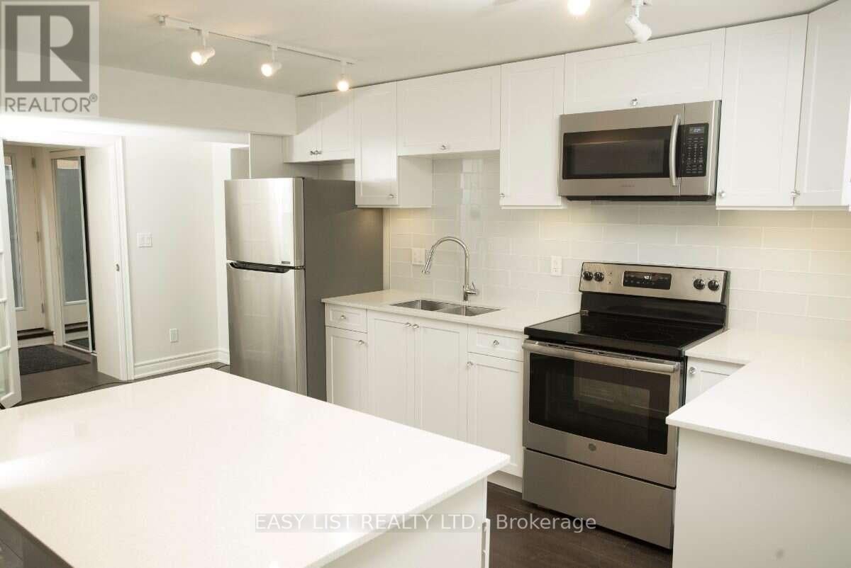 2 PRINCESS ANNE CRESCENT