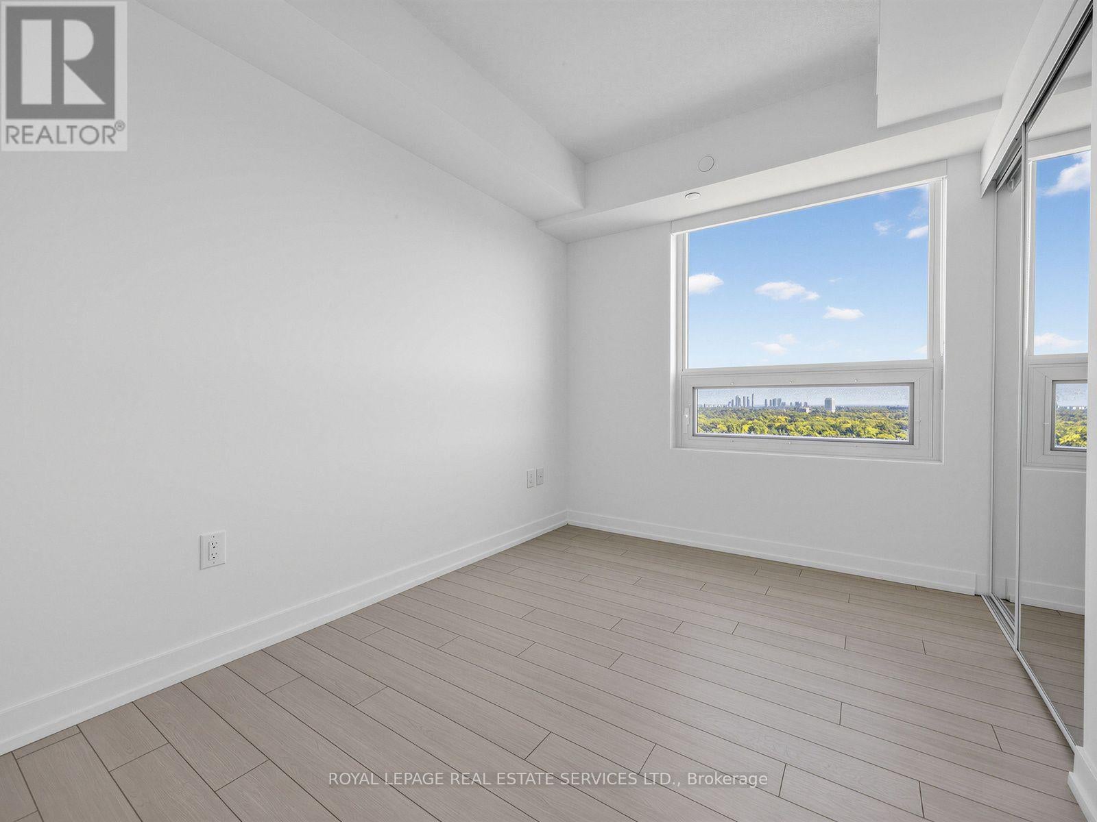 1315 - 4010 EGLINTON AVENUE W