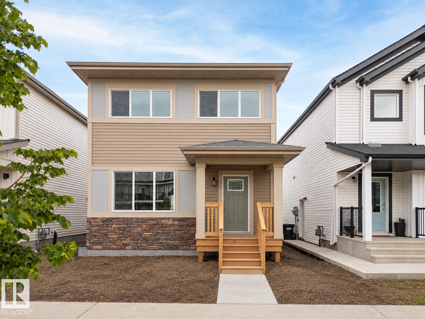 1224 MCLEOD AV