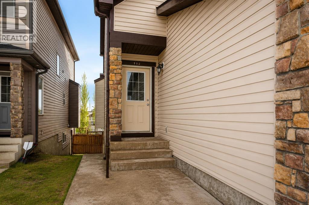102 Kincora Glen Mews NW