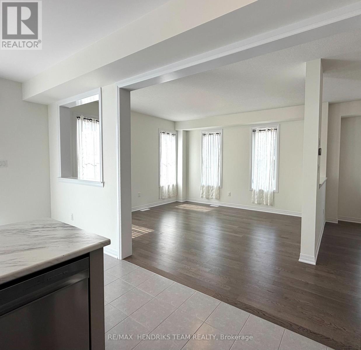 5 DEROSE AVENUE S