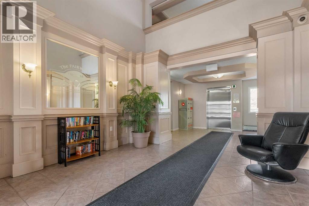217, 26 Country Hills View NW