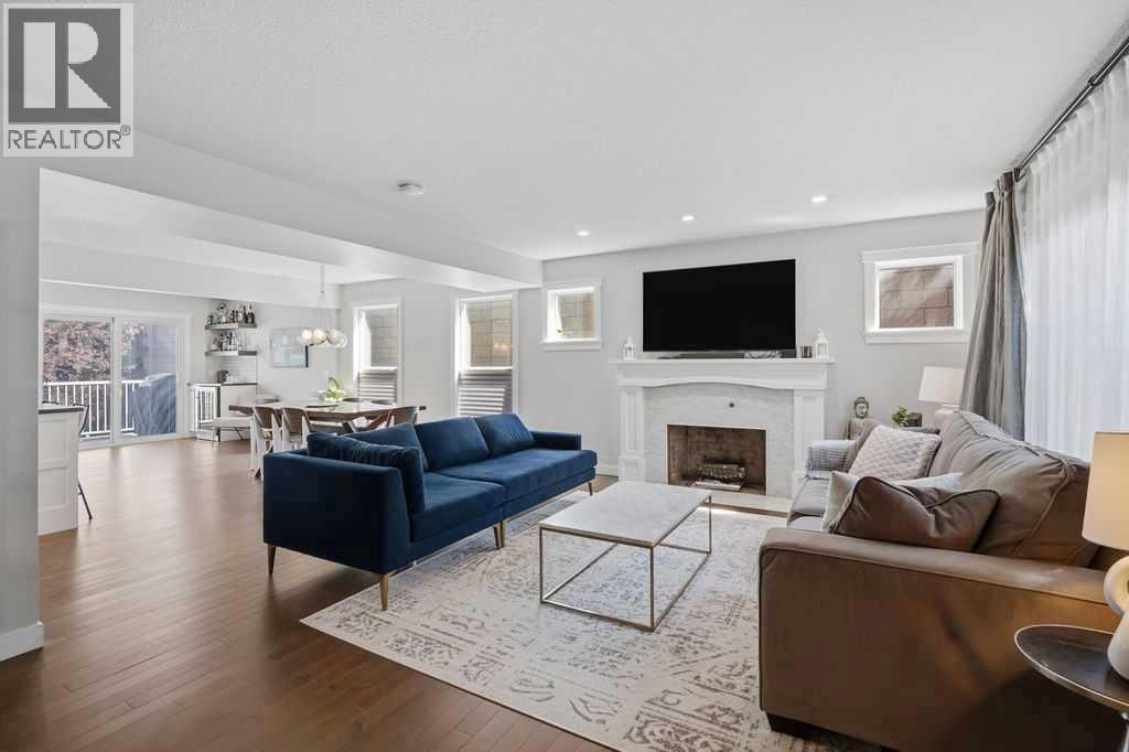 87 Couture Crescent SW