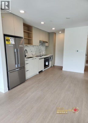 667 - 422 E 3 St, North Vancouver, BC 3
