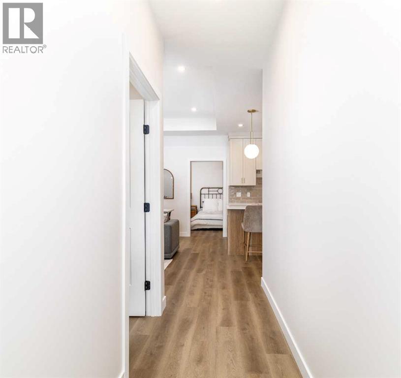4, 5463 55 Avenue