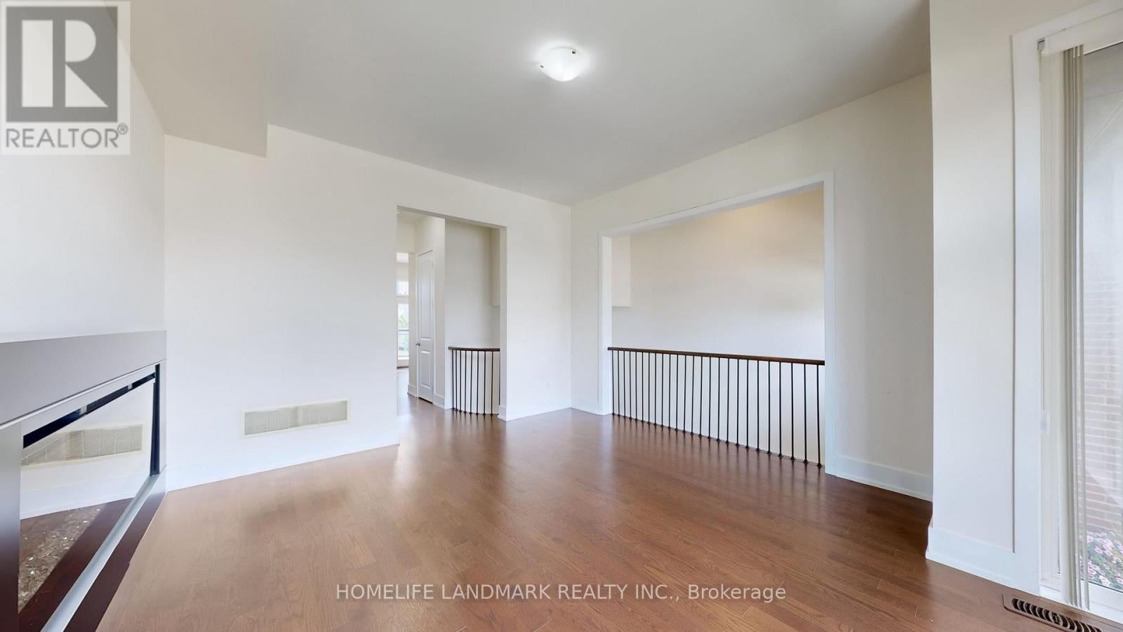 9180 BATHURST STREET