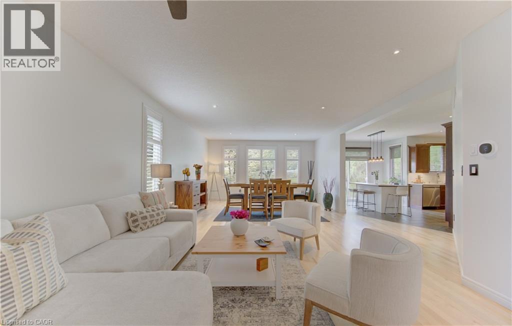 725 ZURICH Drive
