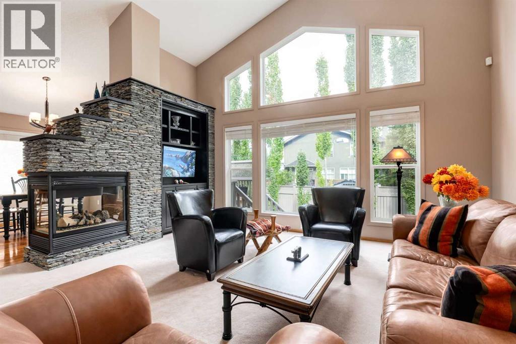 133 Strathlea Court SW