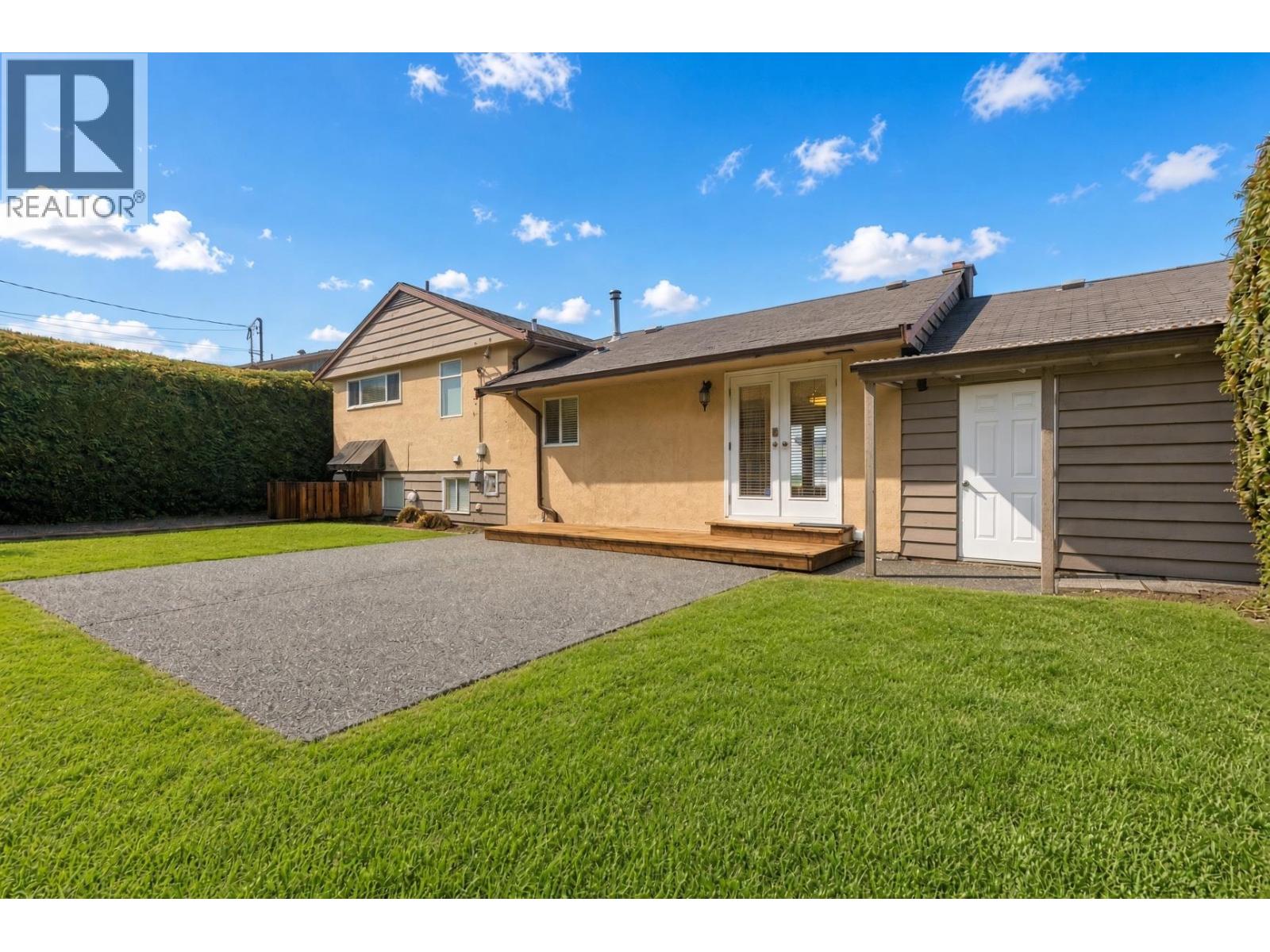 4128 CANTERBURY CRESCENT