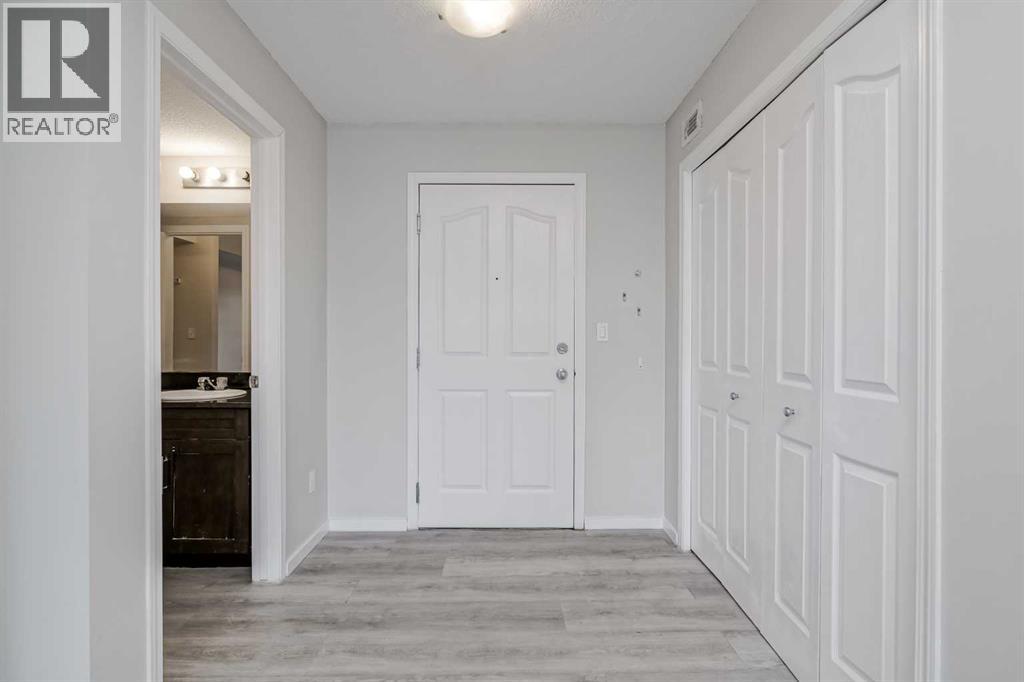 208, 355 Taralake Way NE