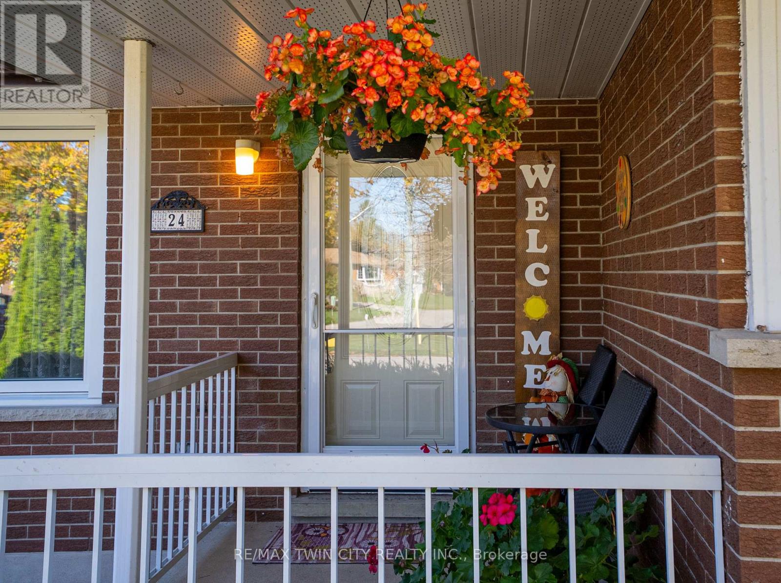24 HARLEW CRESCENT