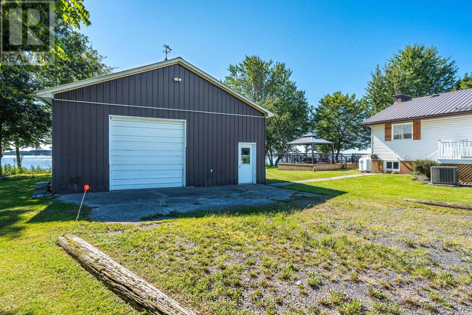 175 PLEASURE PT. LANE