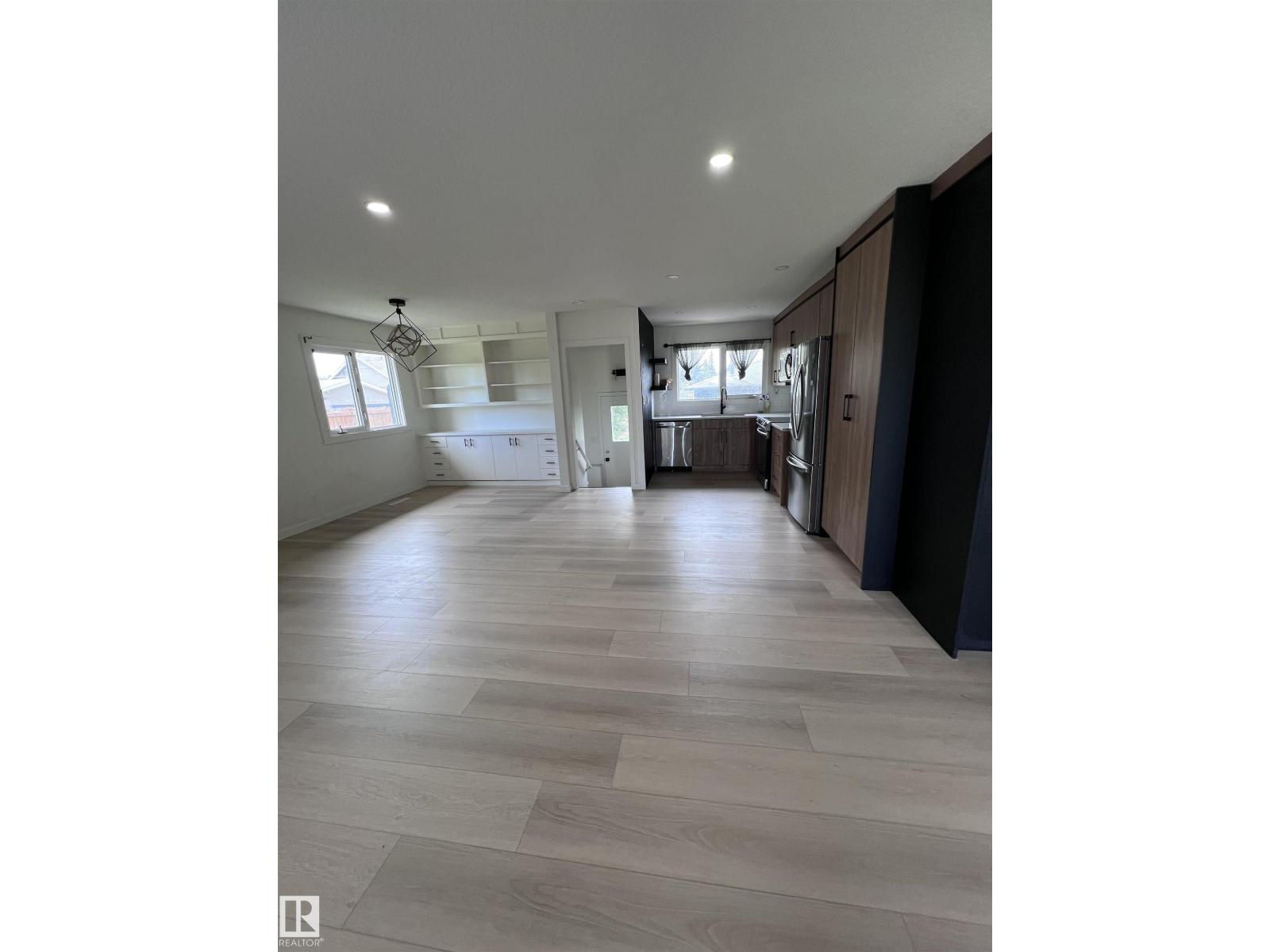 11911 133 AV NW