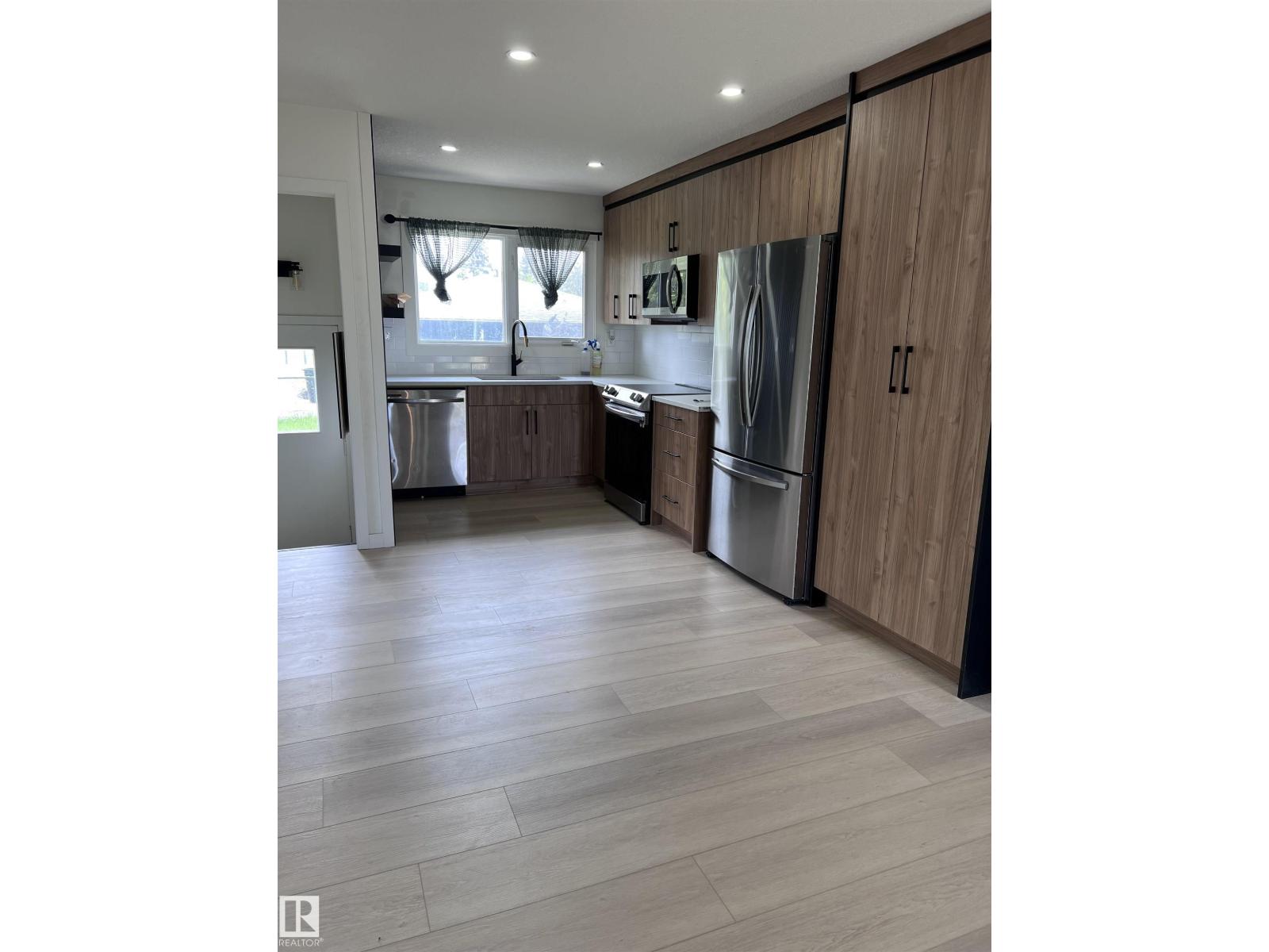 11911 133 AV NW