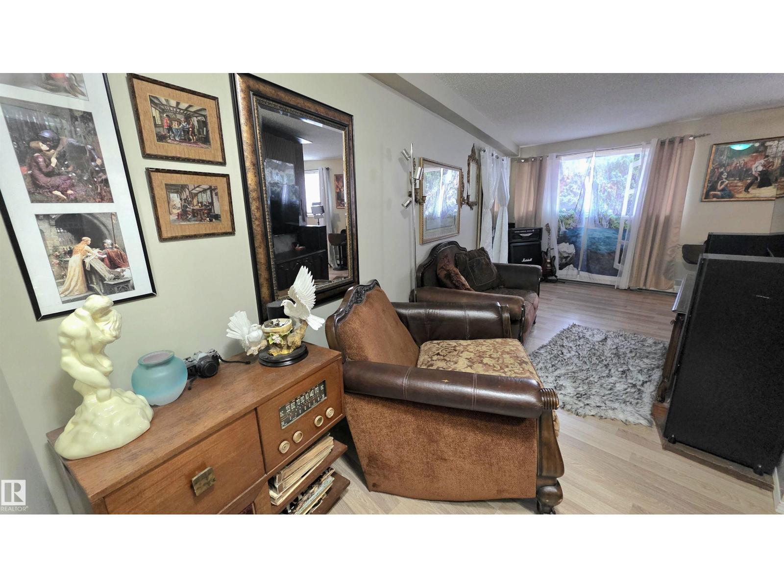 #104 8930 149 ST NW NW