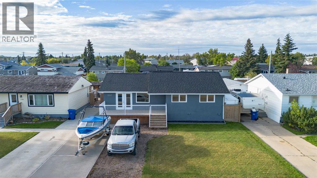 5707 46 AVENUE, STETTLER, AB T4K 1J2 - Image 3209769841.jpeg?d=l