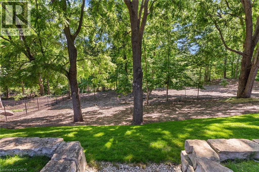 44 PIONEER RIDGE Drive