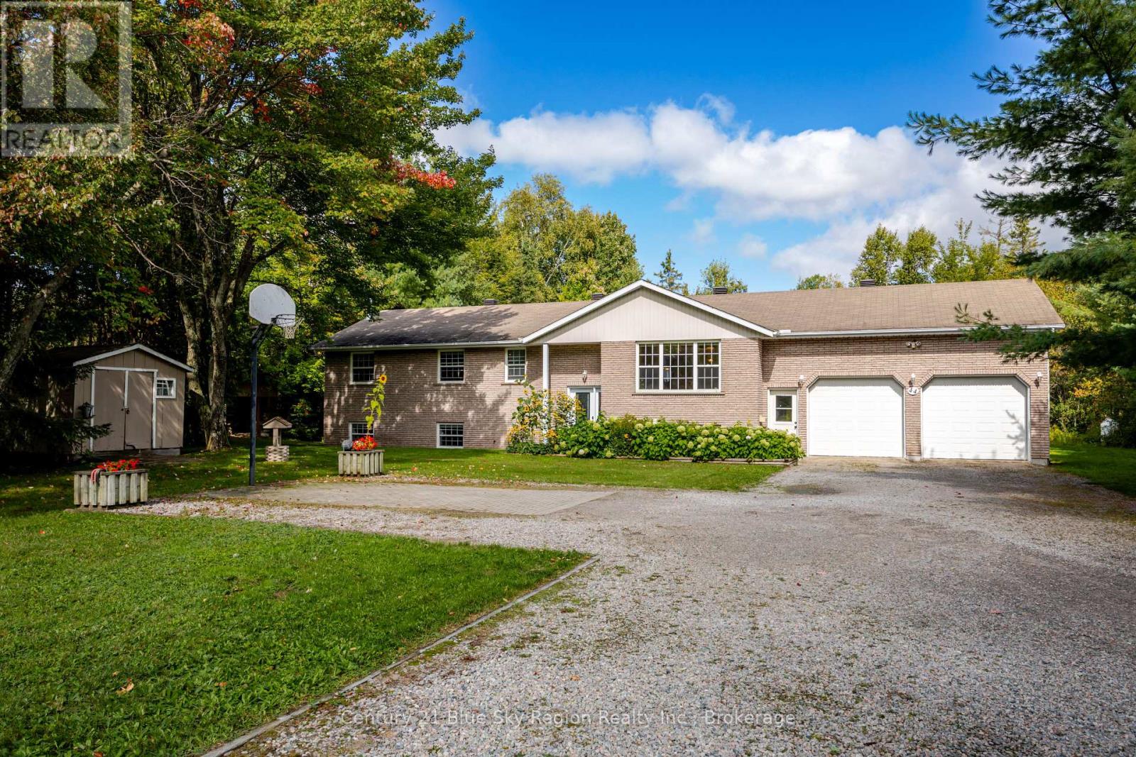 44 SPRINGDALE DRIVE