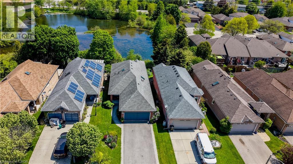 442 SANDBANKS Crescent