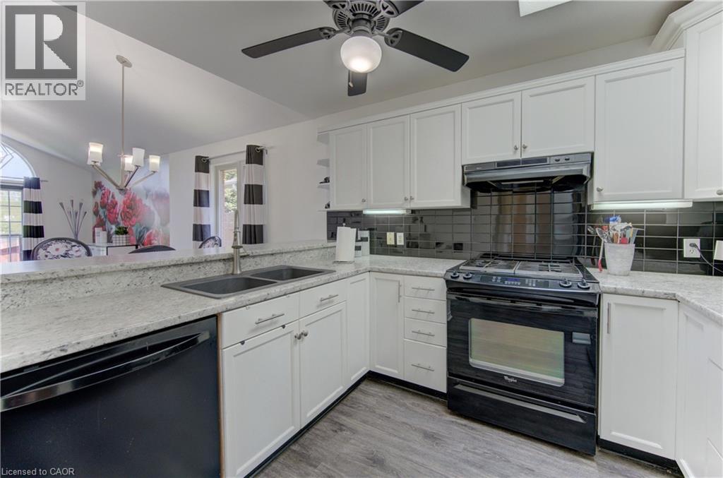 442 SANDBANKS Crescent