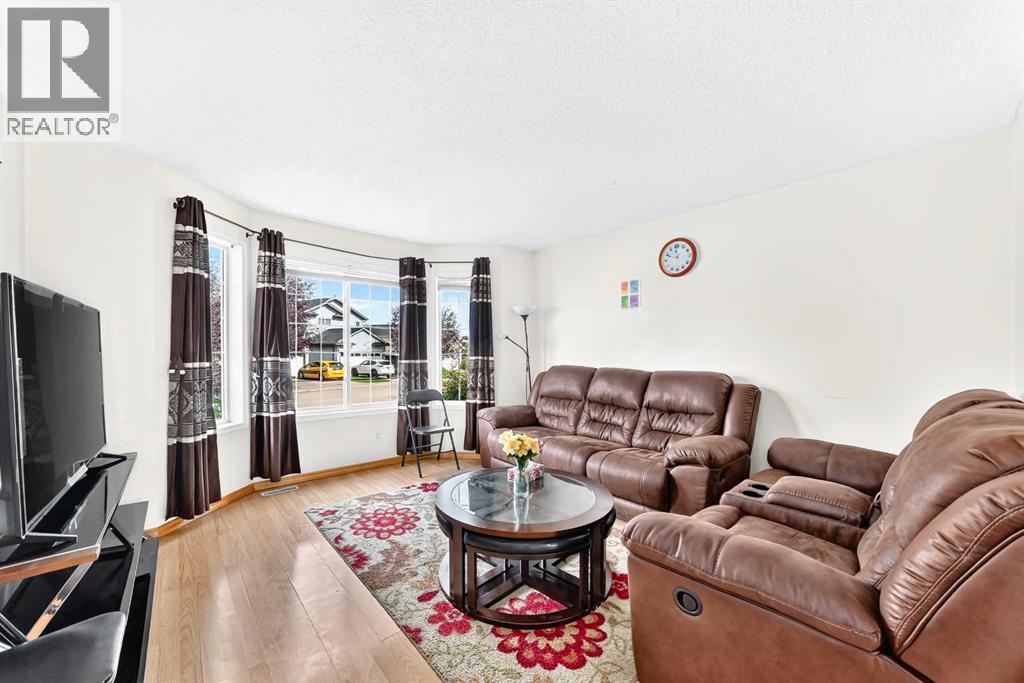 21 MARTIN CROSSING Link NE