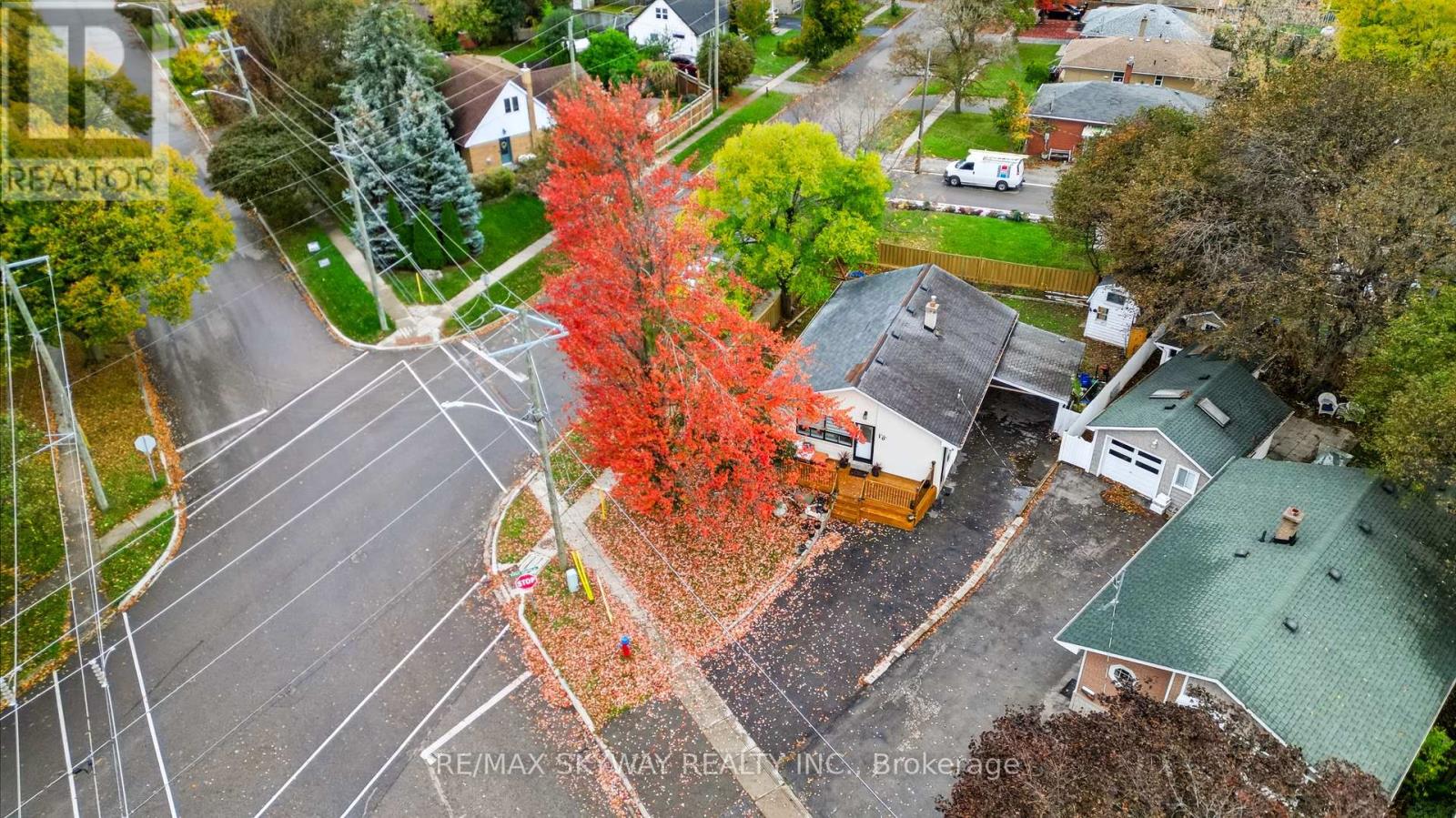 10 REXWAY DRIVE