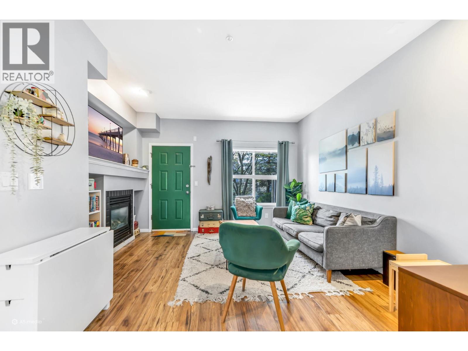 62 1055 RIVERWOOD GATE