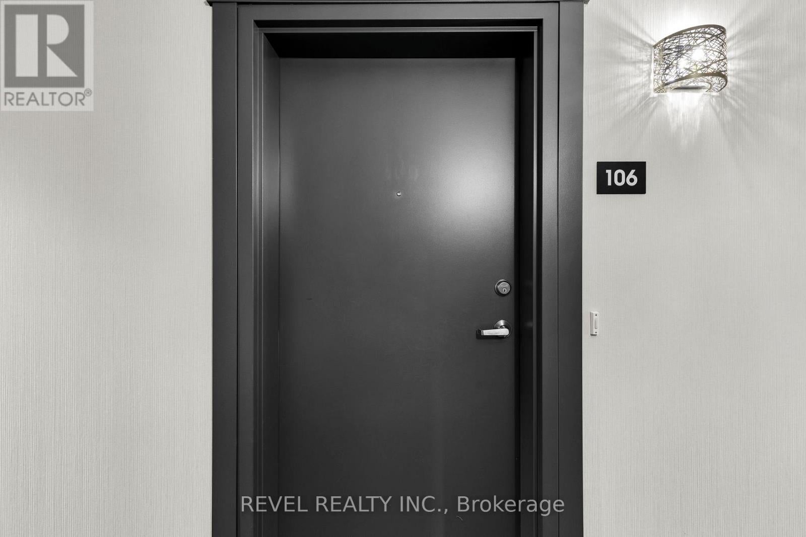 106 - 39 FERNDALE DRIVE S