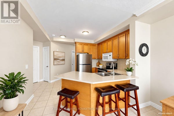 407 - 112 Simcoe Rd, Bradford West Gwillimbury (Bradford), ON 3