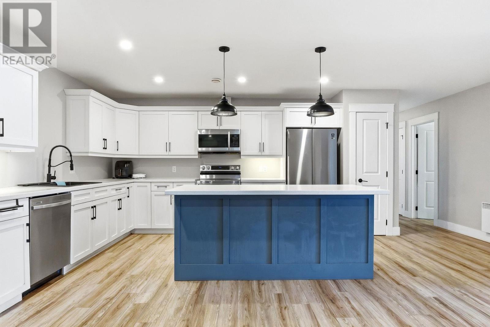 101 PARENT Street - Photo 2
