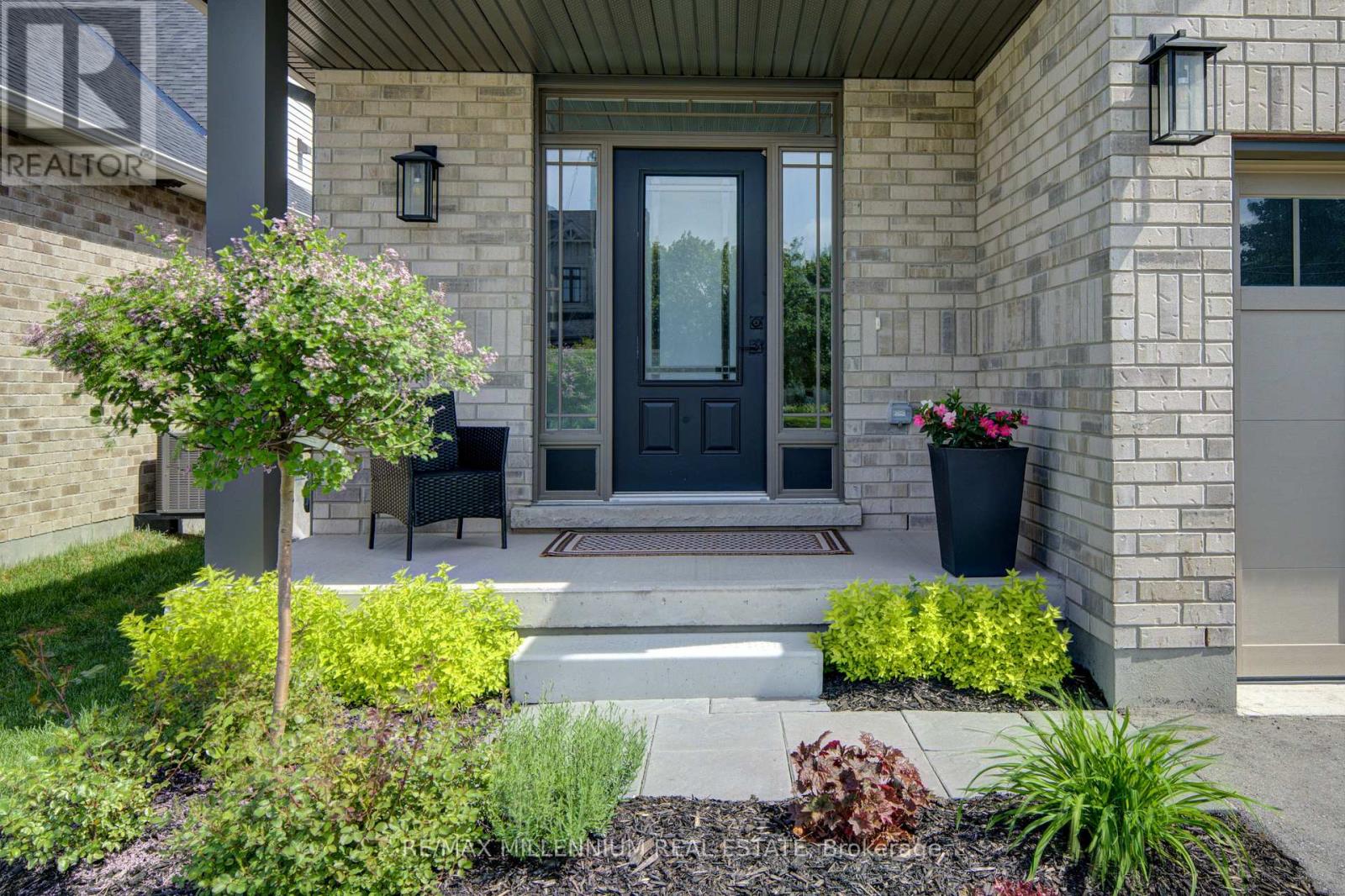 53 UPLANDS DRIVE