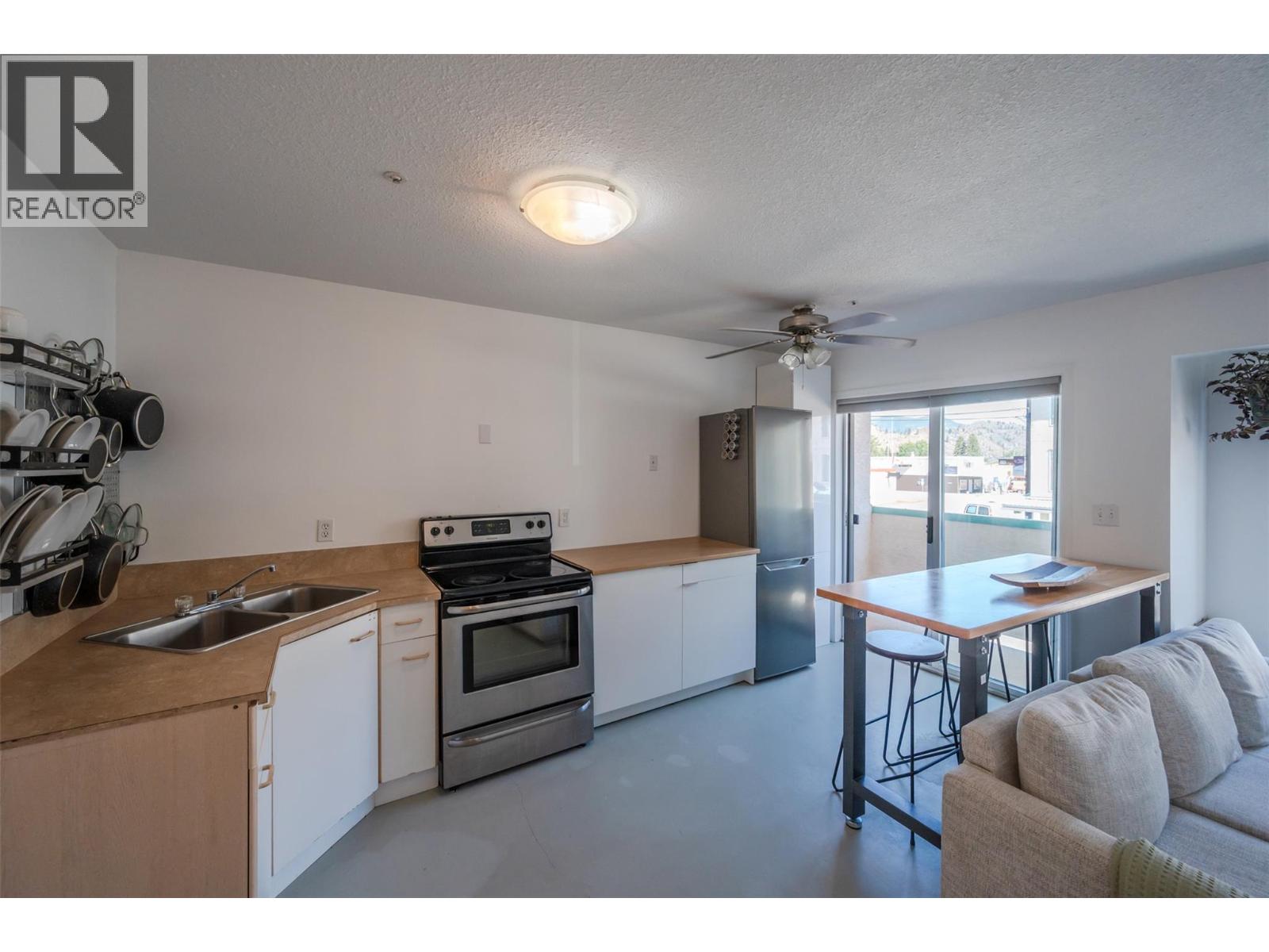 1135 Main Street Unit# 3