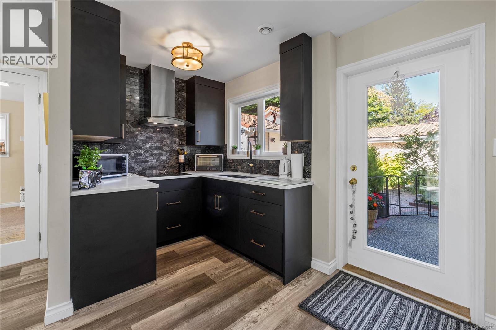 511 Panorama Pl