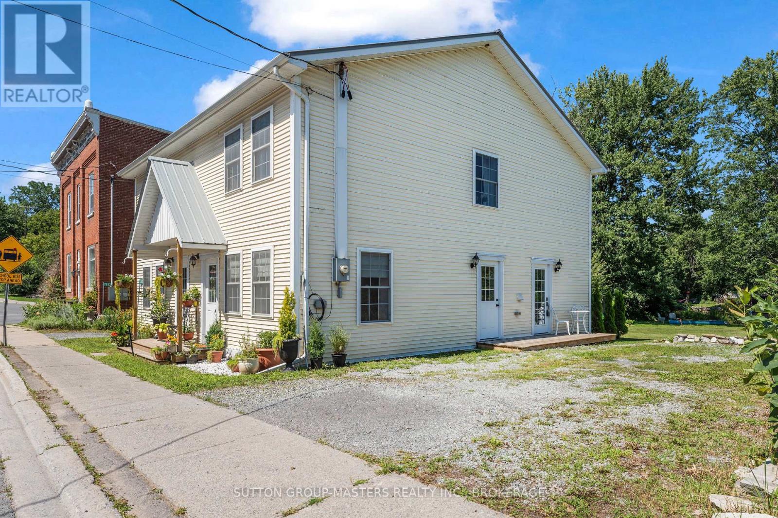2829-2831 COUNTY RD 6 ROAD