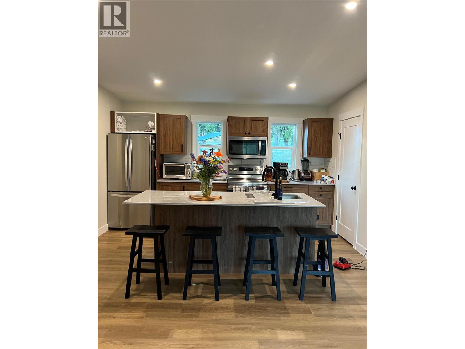 1238 Creighton Valley Road