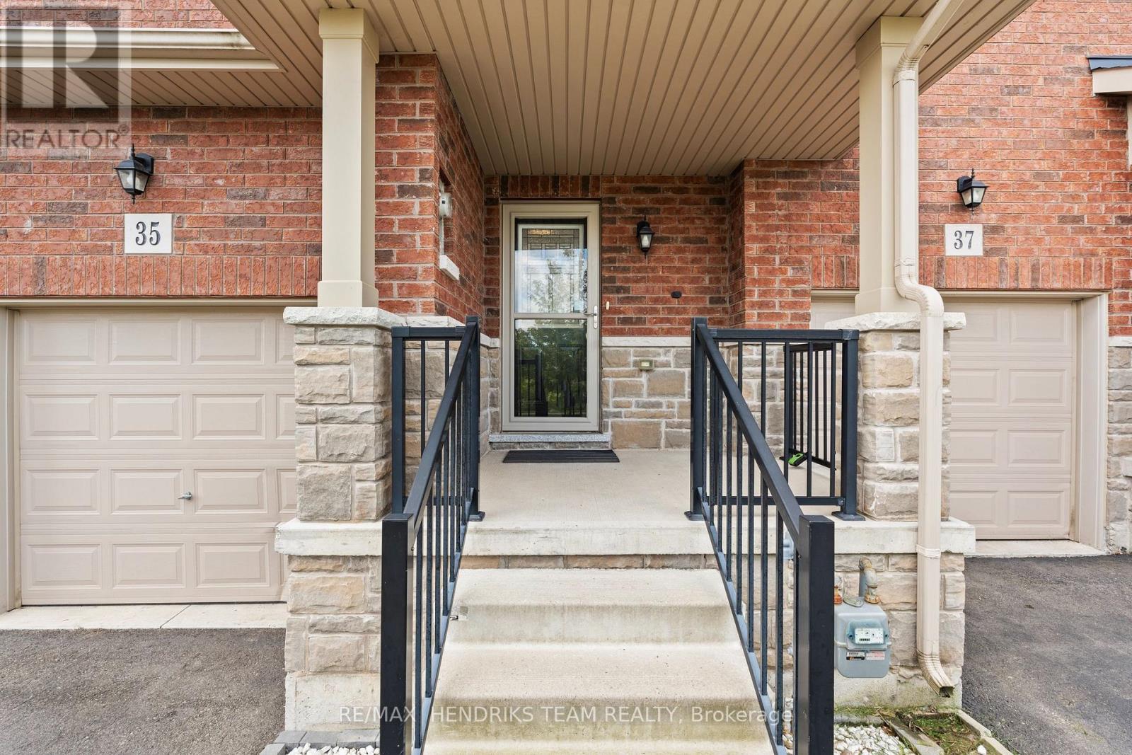 35 SUNSET WAY