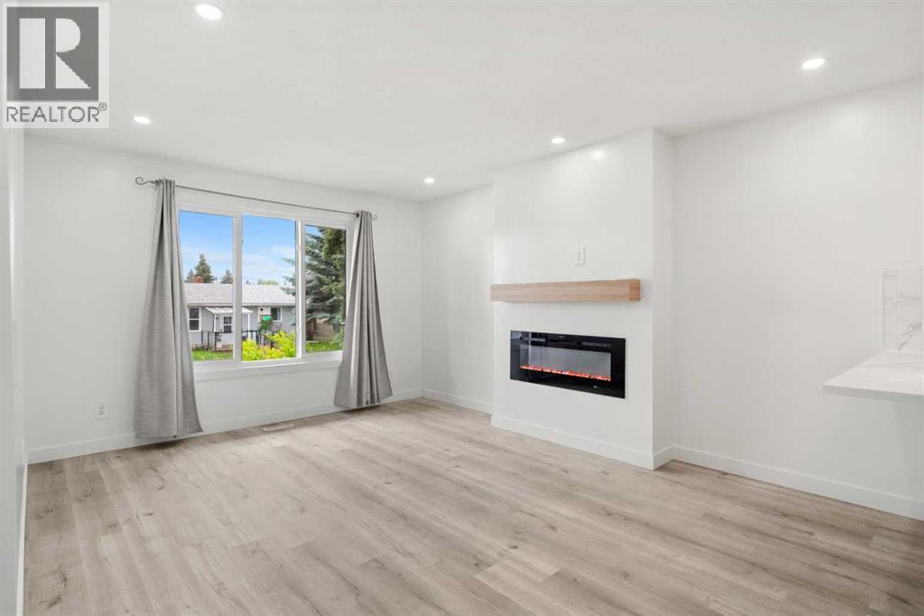 424 Penbrooke Crescent SE
