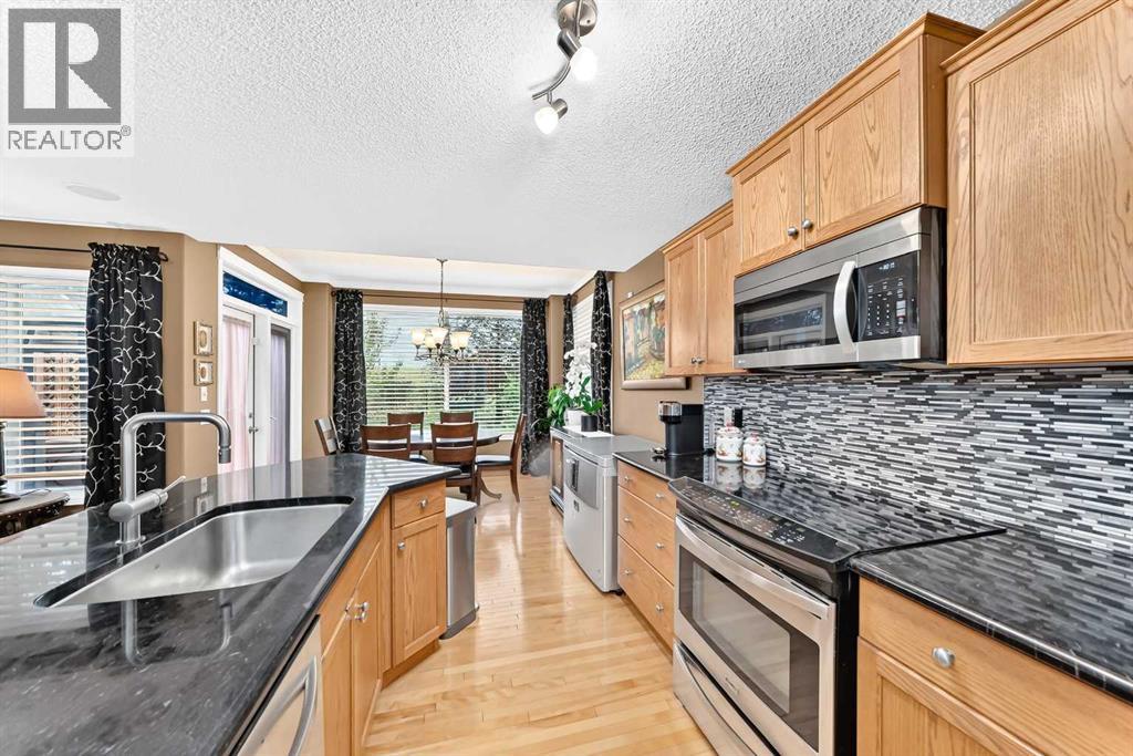 144 Cougarstone Common SW