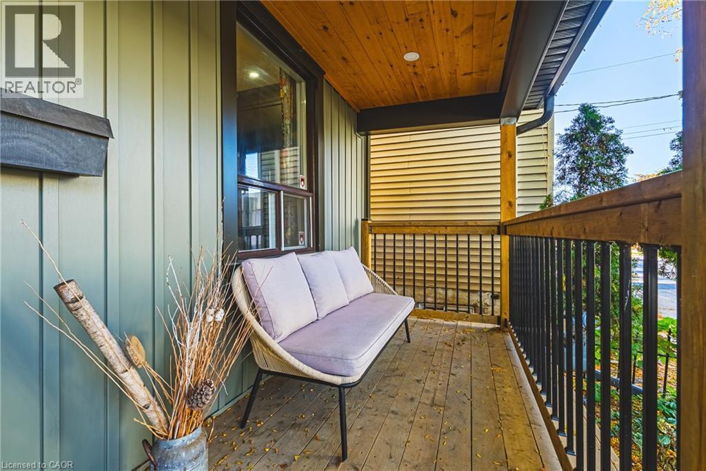 48 FRANCIS Street