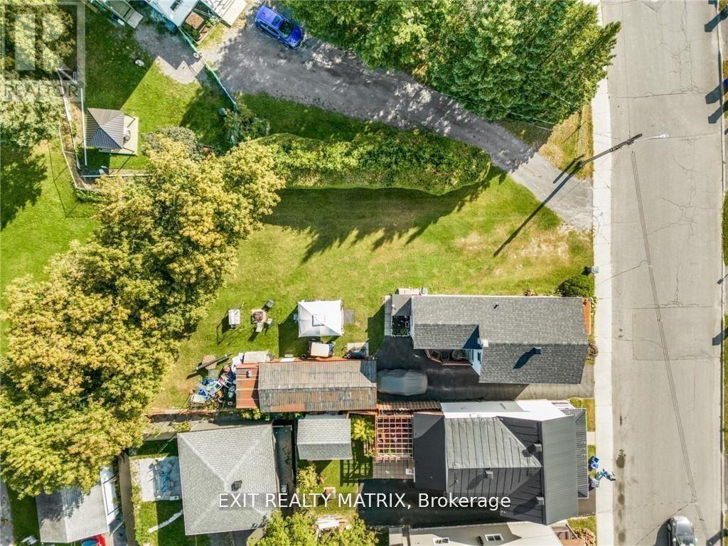 287 HIGGINSON STREET - Photo 3
