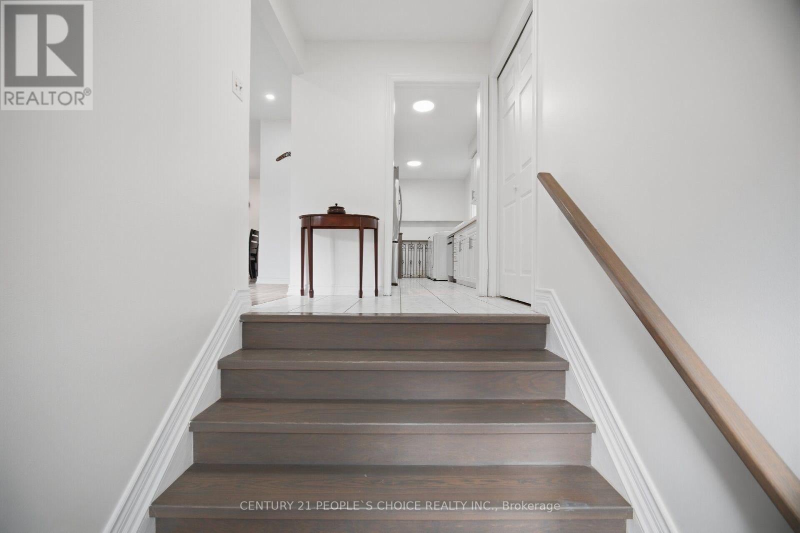 578 CAVELL DRIVE