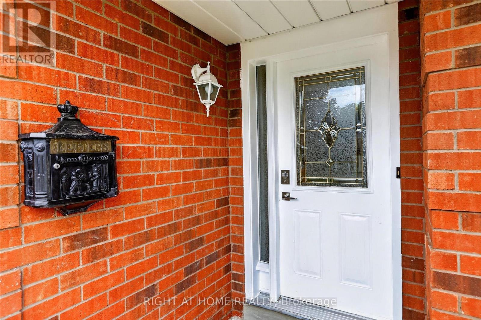 1533 WILDLARK DRIVE