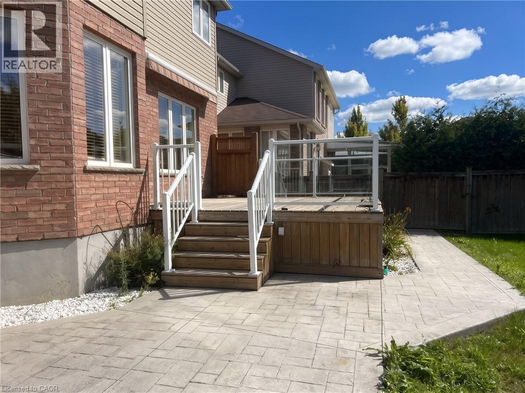 72 BLOSSOMFIELD Crescent